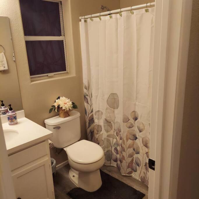 New Beautifully Remodeled Home In Las Vegas Kültér fotó